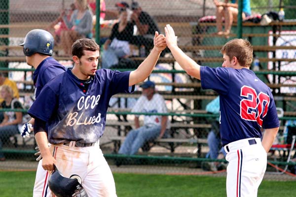 Bobby & Mike High 5's