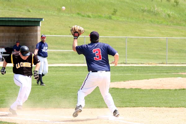 Chris Baldwin1