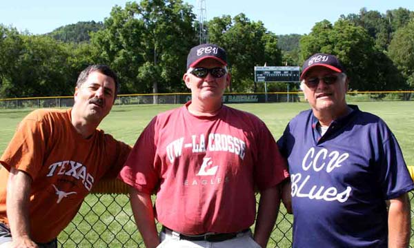 Beagle-Mookie-Coach