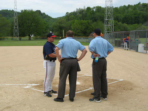 hMeeting The Umps