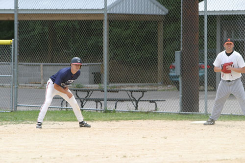 Bailey-leading-off-1st