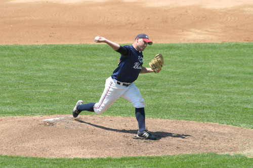 Andy-Hoff-Delivering