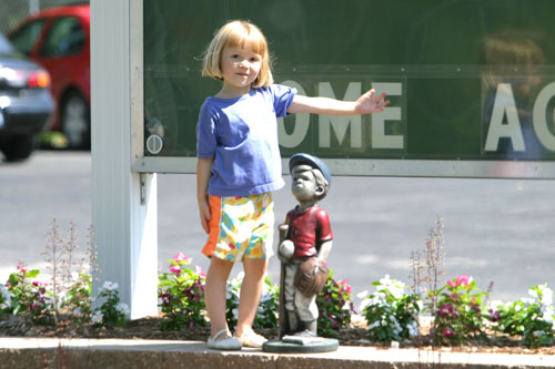 Girl-&-Statue